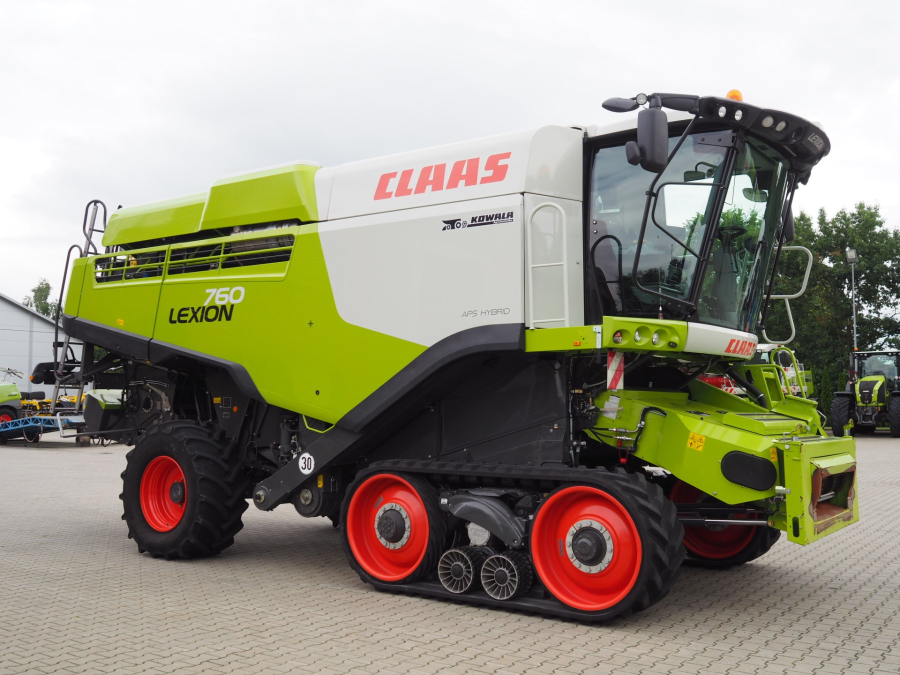 CLAAS Lexion 760TT + V930